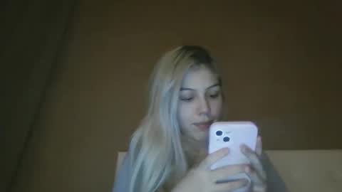 iammroxyyyy online show from 06/06/26, 06:07