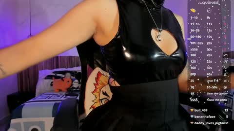 Nayuta online show from 11/09/25, 07:56