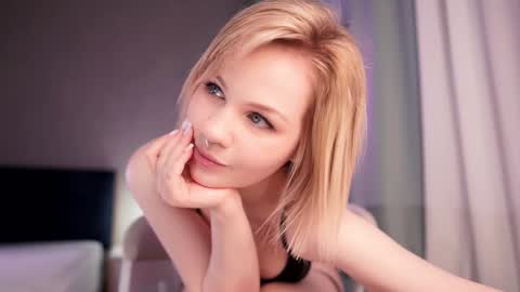 Nina  online show from 01/18/25, 05:59