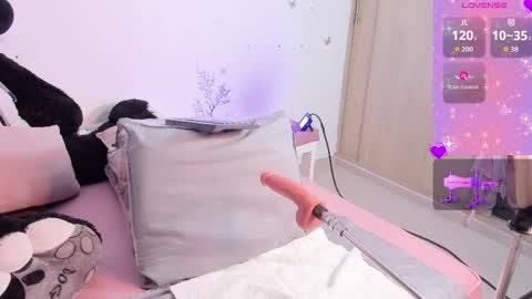Steph - Online Again   - 1 DECEMBER online show from 06/08/26, 04:35