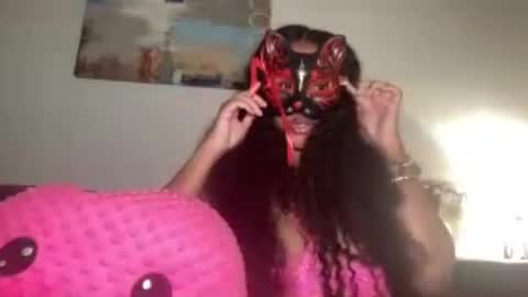 Valentina Luxe online show from 06/25/26, 02:44