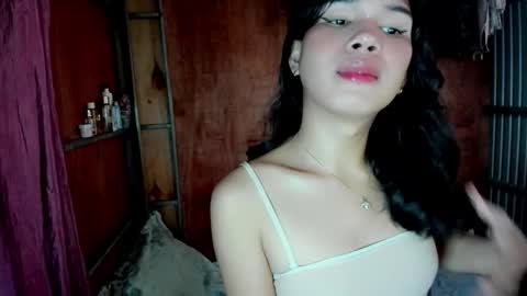 Snapshot of iamyourdesire_ chatting on 01/15/26, 09:25 shhh online show from 01/15/26, 09:25