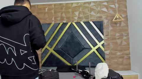 IAN CASTILLO online show from 03/27/26, 11:10