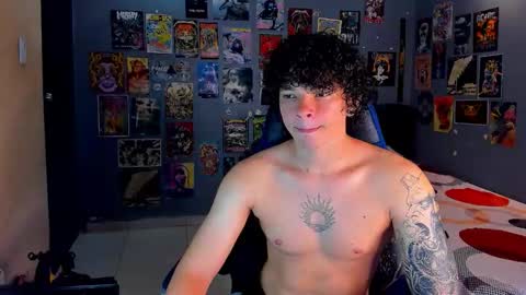 Snapshot of ian_versace chatting on 09/23/25, 06:16 Andres online show from 09/23/25, 06:16