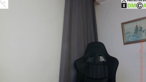 Snapshot of ianandersson27 chatting on 12/14/25, 10:36 Ian Andersson online show from 12/14/25, 10:36