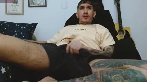 Snapshot of iandoherty chatting on 10/24/25, 08:00 Ian Doherty online show from 10/24/25, 08:00