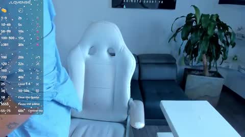 Snapshot of iangilbert chatting on 09/19/25, 08:09 ian online show from 09/19/25, 08:09