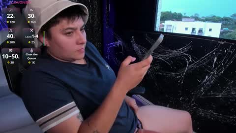 Snapshot of iangilbert chatting on 09/27/25, 09:53 ian online show from 09/27/25, 09:53