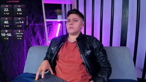 Snapshot of iangilbert chatting on 10/18/25, 09:37 ian online show from 10/18/25, 09:37