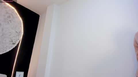 Snapshot of iangilbert chatting on 10/21/25, 08:31 ian online show from 10/21/25, 08:31