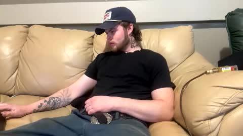 Snapshot of ianrobbins6 chatting on 02/13/26, 01:18 ianrobbins6 online show from 02/13/26, 01:18