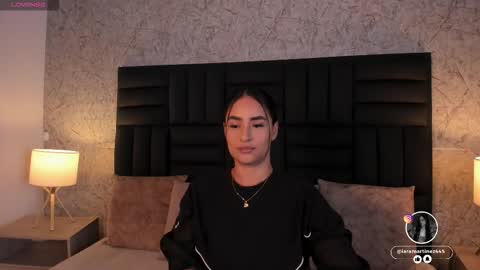 I A R A   online show from 10/01/25, 12:55