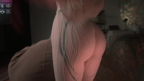        stream next week online show from 12/05/25, 02:03