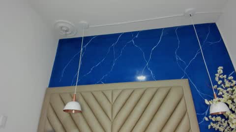 ibbie_ online show from 12/20/25, 12:01