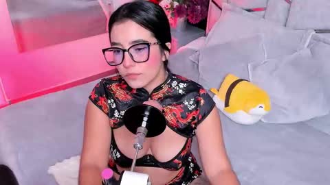 Ibbie Bennett online show from 10/15/25, 04:12
