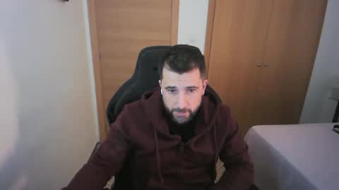 iberian_macho online show from 12/23/25, 10:57