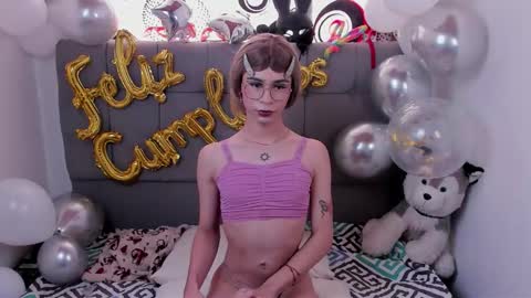 Camila online show from 10/02/25, 09:00