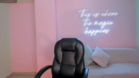 Snapshot of ibizajacobs chatting on 09/23/25, 12:30 Ibiza online show from 09/23/25, 12:30