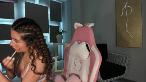 Ibiza  online show from 03/27/26, 12:05