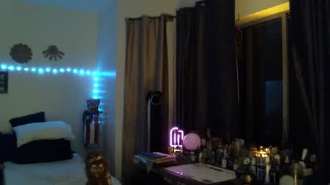 PMS online show from 09/30/25, 06:07