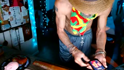 PMS online show from 10/03/25, 08:44