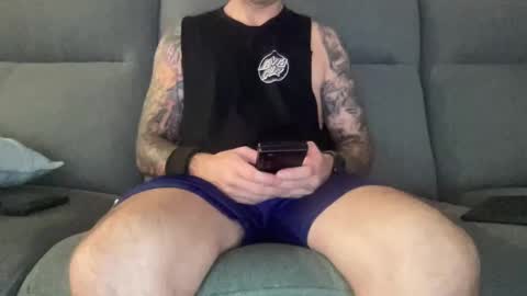 Snapshot of ic987 chatting on 01/04/25, 12:49 ic987 online show from 01/04/25, 12:49