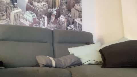 Snapshot of ic987 chatting on 11/29/25, 05:05 ic987 online show from 11/29/25, 05:05