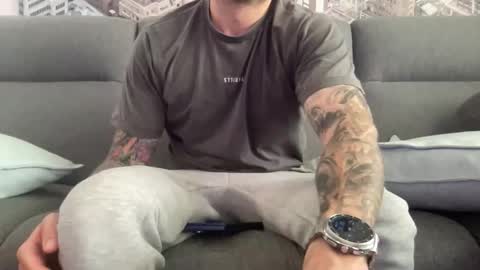 Snapshot of ic987 chatting on 12/01/25, 03:11 ic987 online show from 12/01/25, 03:11