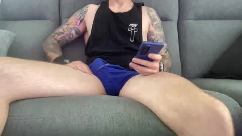 Snapshot of ic987 chatting on 12/15/25, 04:06 ic987 online show from 12/15/25, 04:06