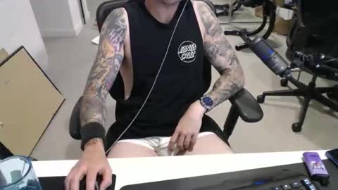 Snapshot of ic987 chatting on 02/15/26, 11:41 ic987 online show from 02/15/26, 11:41