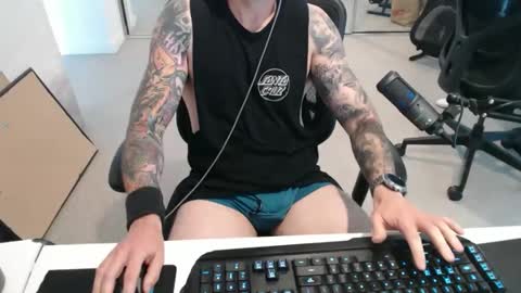 Snapshot of ic987 chatting on 02/16/26, 01:24 ic987 online show from 02/16/26, 01:24