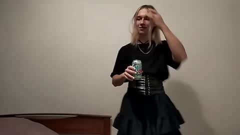 Jade online show from 11/05/25, 05:02