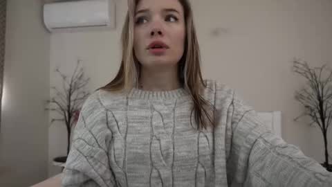 Danielle online show from 02/09/25, 08:33