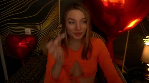 Danielle online show from 02/19/25, 07:16