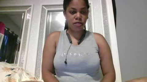 Snapshot of icegrant chatting on 06/15/26, 12:02 icegrant online show from 06/15/26, 12:02