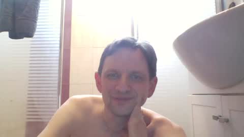 Snapshot of iceobg chatting on 06/29/26, 11:32 iceobg online show from 06/29/26, 11:32