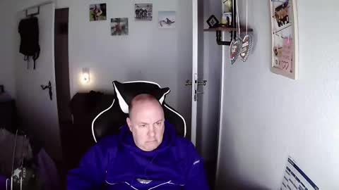 iceoli123 online show from 02/02/26, 05:22