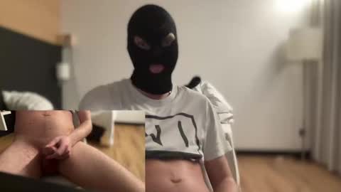 Snapshot of ich7722 chatting on 02/06/25, 11:37 ich7722 online show from 02/06/25, 11:37