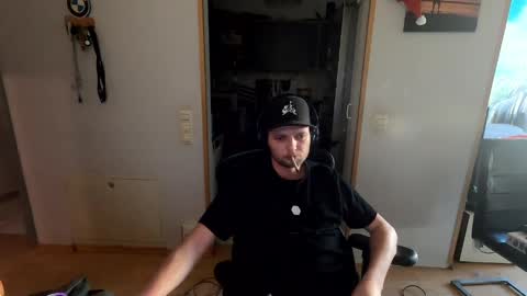 Snapshot of ich7722 chatting on 04/08/26, 01:55 ich7722 online show from 04/08/26, 01:55