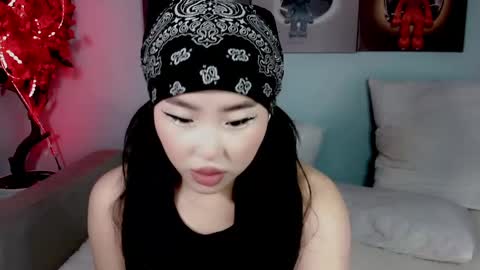 Snapshot of ichiben chatting on 12/05/24, 03:26 ichiben online show from 12/05/24, 03:26