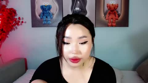 Snapshot of ichiben chatting on 01/01/25, 06:06 ichiben online show from 01/01/25, 06:06