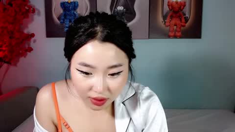 Snapshot of ichiben chatting on 01/14/25, 11:53 ichiben online show from 01/14/25, 11:53