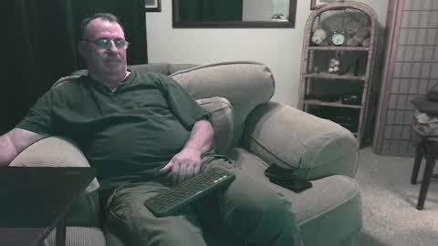 Snapshot of icihristopher chatting on 01/05/25, 12:31 Christopher online show from 01/05/25, 12:31