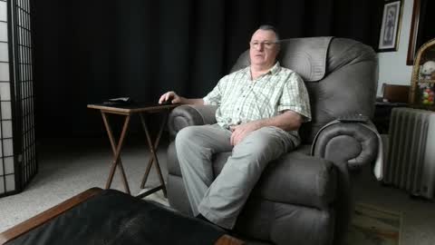 Snapshot of icihristopher chatting on 02/13/26, 07:10 Christopher online show from 02/13/26, 07:10