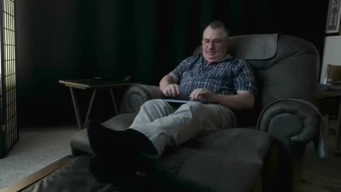 Snapshot of icihristopher chatting on 03/13/26, 06:14 Christopher online show from 03/13/26, 06:14