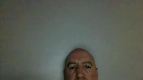 Snapshot of icumming chatting on 02/14/25, 11:42 icumming online show from 02/14/25, 11:42