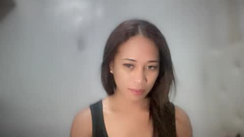 Snapshot of icy_heartxoxox chatting on 03/22/26, 12:30 Heart online show from 03/22/26, 12:30