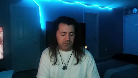 Snapshot of icy_ivy chatting on 01/10/25, 12:04 Ivan online show from 01/10/25, 12:04