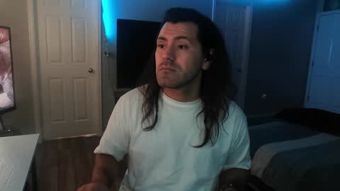 Snapshot of icy_ivy chatting on 01/10/25, 06:06 Ivan online show from 01/10/25, 06:06