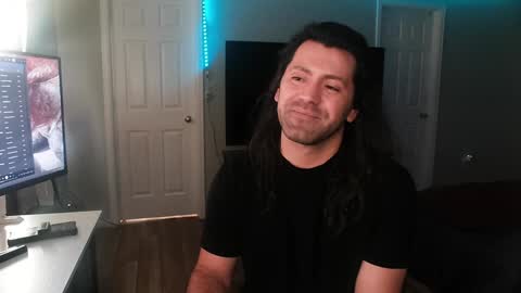 Snapshot of icy_ivy chatting on 01/24/25, 06:25 Ivan online show from 01/24/25, 06:25